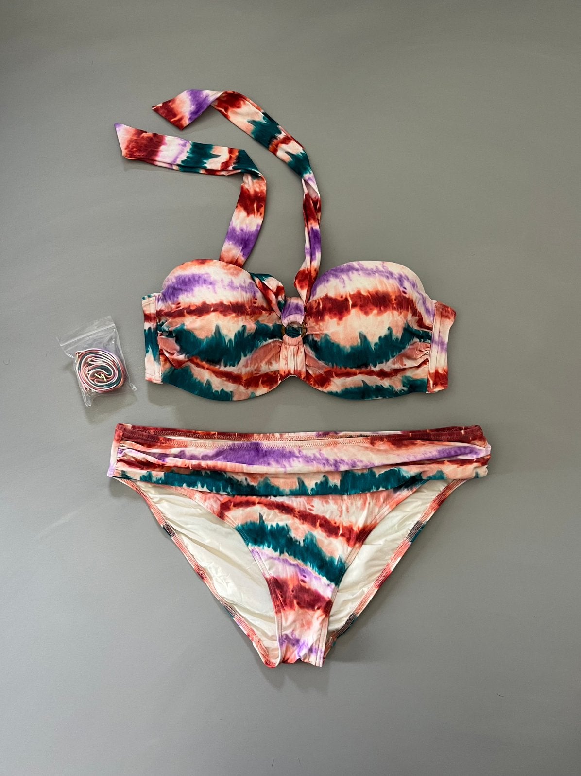 Cyell tie dye bikini turquoise lila 40 42, Kleding | Dames, Badmode en Zwemkleding, Ophalen of Verzenden, Zo goed als nieuw, Paars