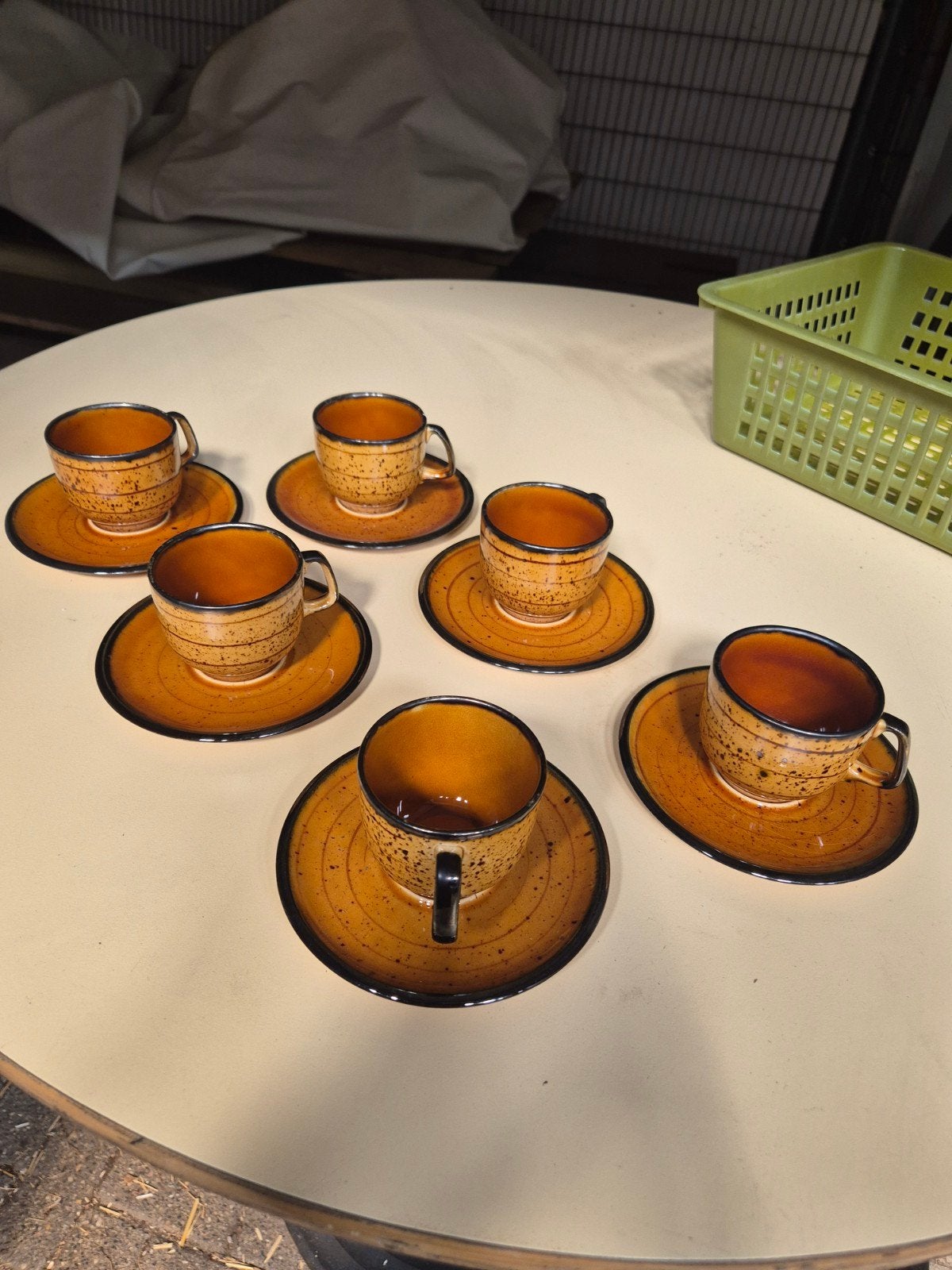 Set van 6 Boch La Louviere Palma espresso kopjes en schotels, Ophalen