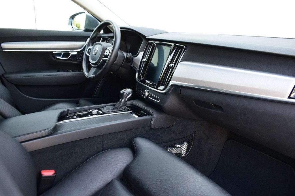 Volvo V90 2.0 T4 Momentum Business/Parkeer/Winterline/pakket, Auto's, Volvo, 1969 cc, 1616 kg, Zilver of Grijs, 750 kg