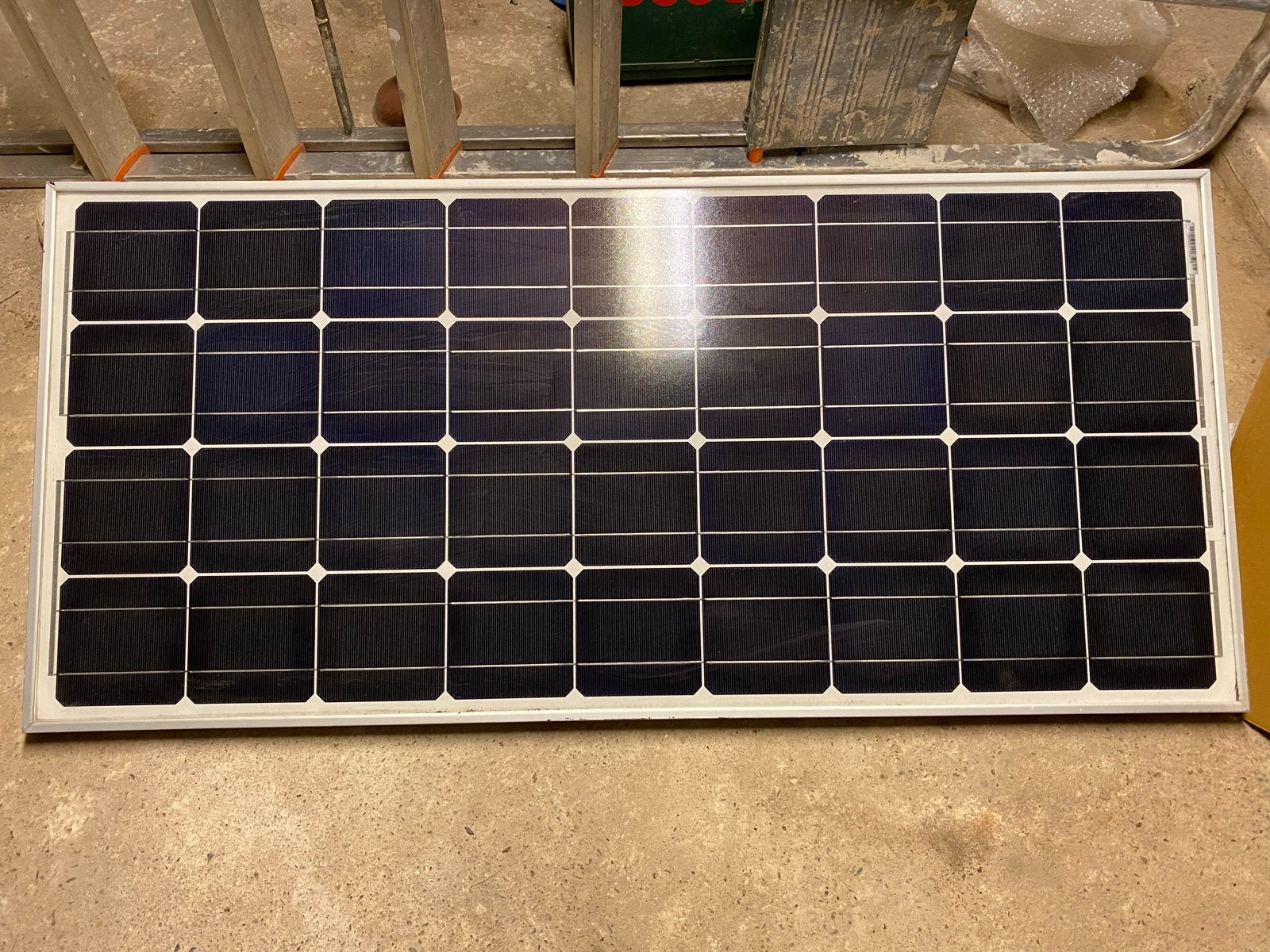 Zonnepaneel met bevestigingsmateriaal, Ophalen of Verzenden, Gebruikt, Paneel, 100 tot 200 wattpiek