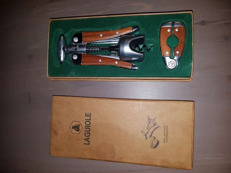 Nieuwe Laguiole kurkentrekker met houten handvat, Overige typen, Hout, Nieuw, Ophalen of Verzenden