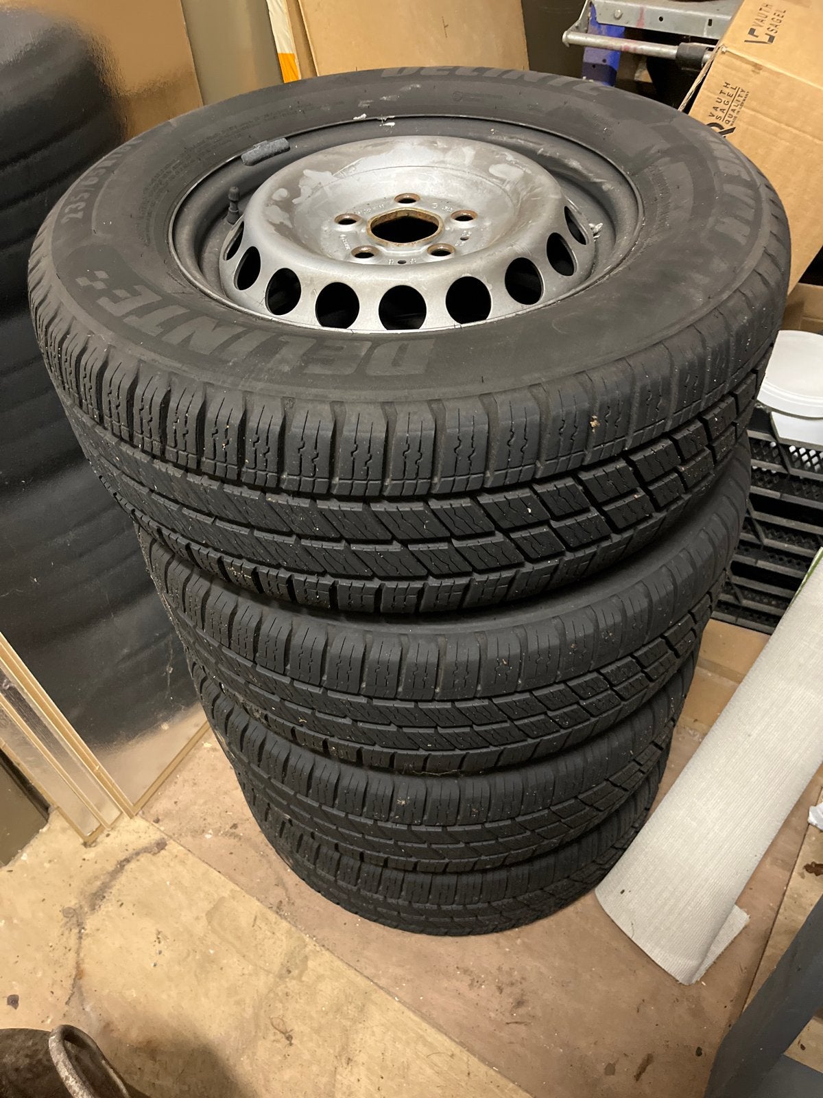 Set van 4 banden  op stalen velgen 235/65R16C, Ophalen, 16 inch, Banden en Velgen, 235 mm