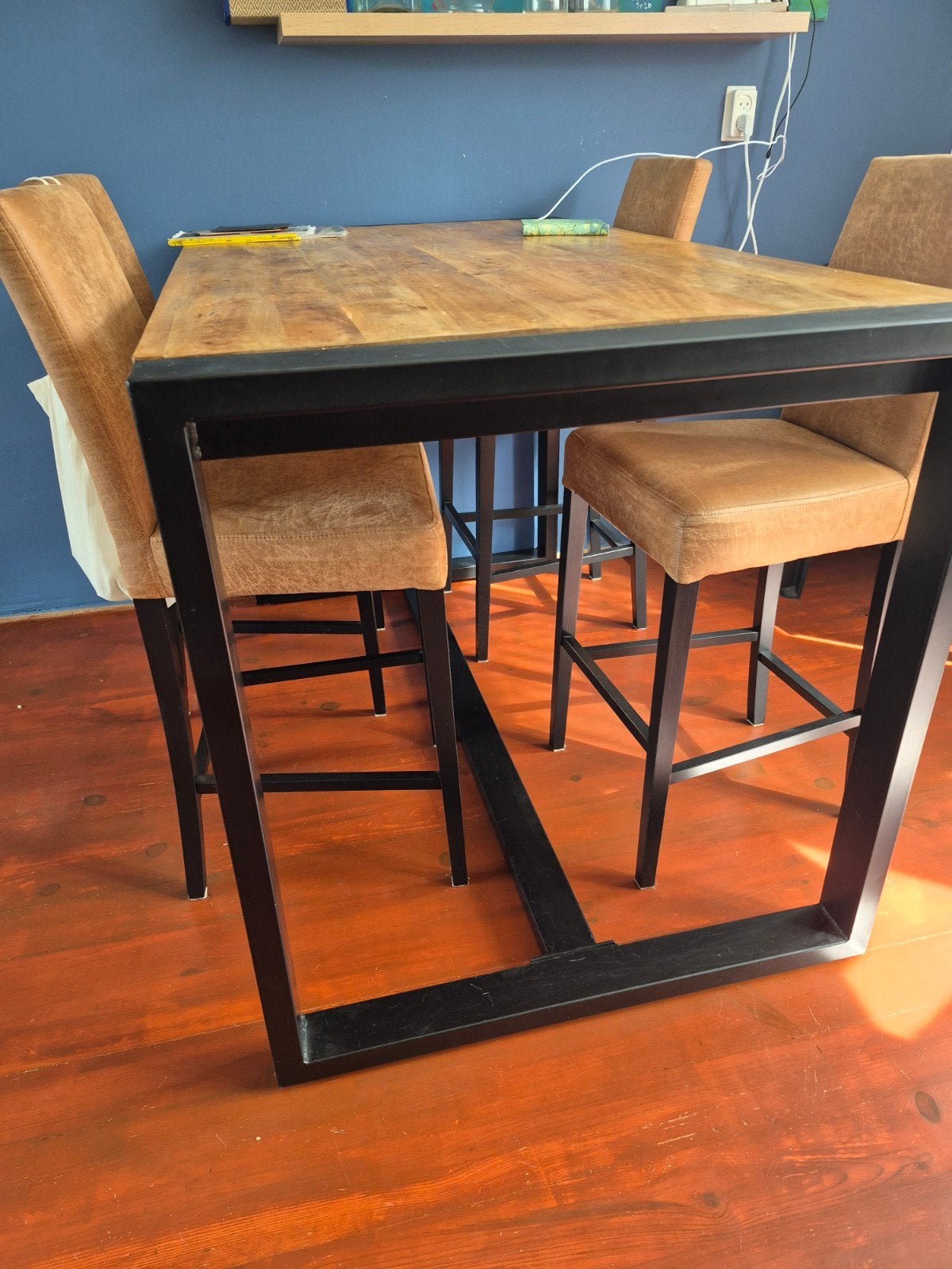 Mango houten eettafel met 4 stoelen, Gebruikt, 150 tot 200 cm, Ophalen of Verzenden, 150 tot 200 cm