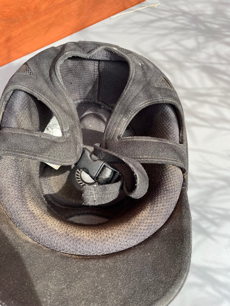 cap voor paardrijden, Dieren en Toebehoren, Ophalen, Gebruikt, Dressuur, Rijhelm/cap