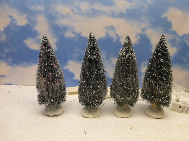 4 bomen kerstdorp scenery kersthuisjes treinbaan kerst, Ophalen of Verzenden, Zo goed als nieuw