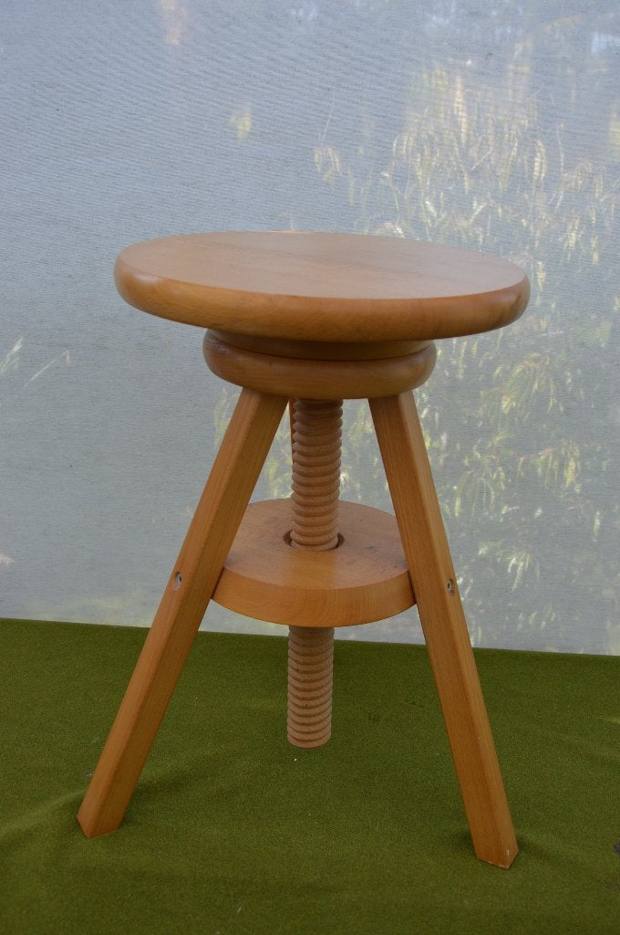 Zware houten draaibare kruk tot 61 cm hoog laagste stand 45c, Ophalen of Verzenden, In hoogte verstelbaar, Gebruikt, Hout