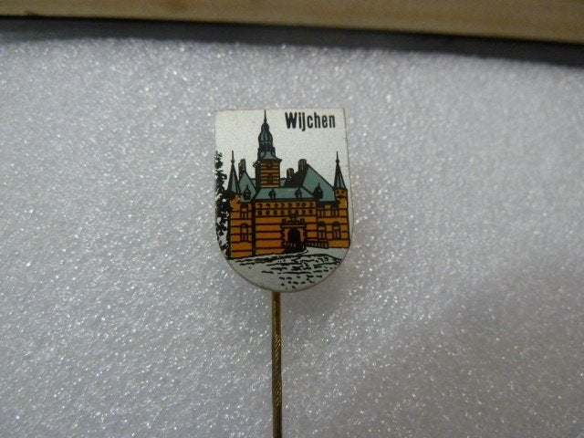 Speldje Wijchen Kasteel - Vintage Pin, Verzamelen, Ophalen of Verzenden, Gebruikt, Stad of Land, Speldje of Pin