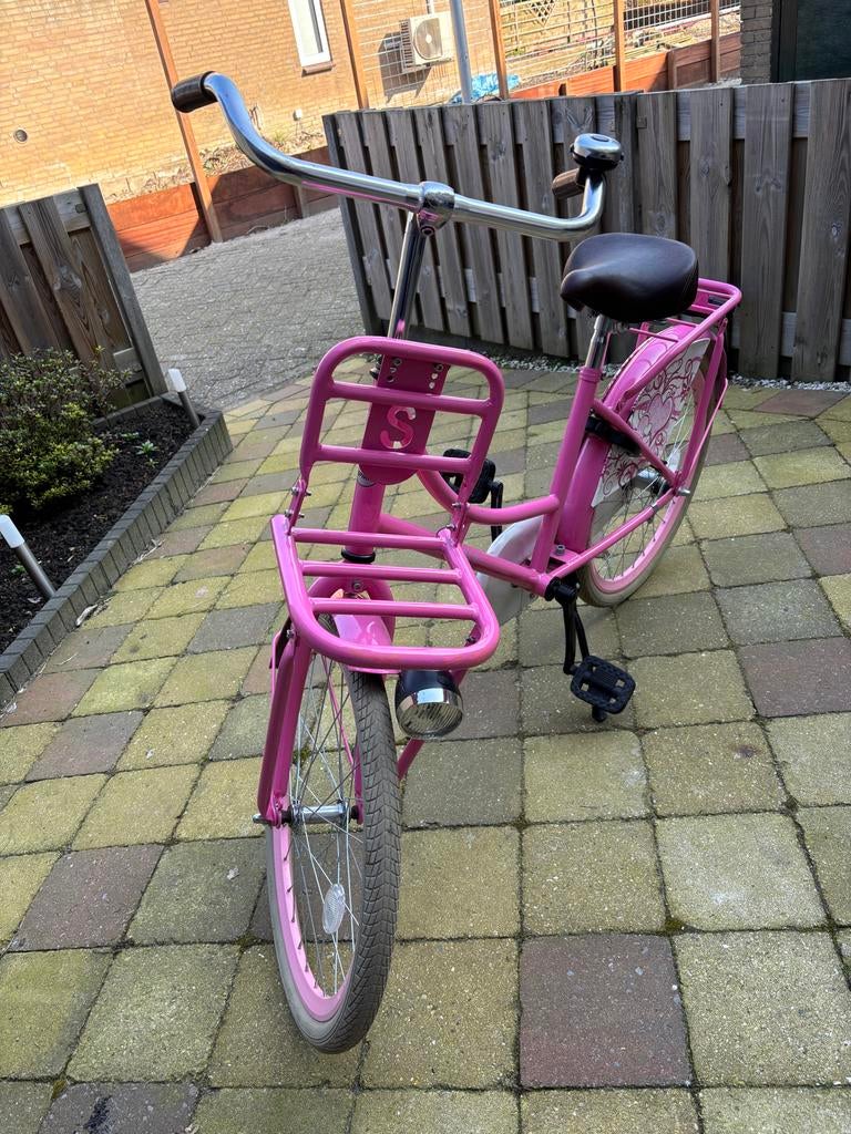 Roze kinderfiets 22 inch met voordrager, Ophalen, Gebruikt, Terugtraprem, 22 inch
