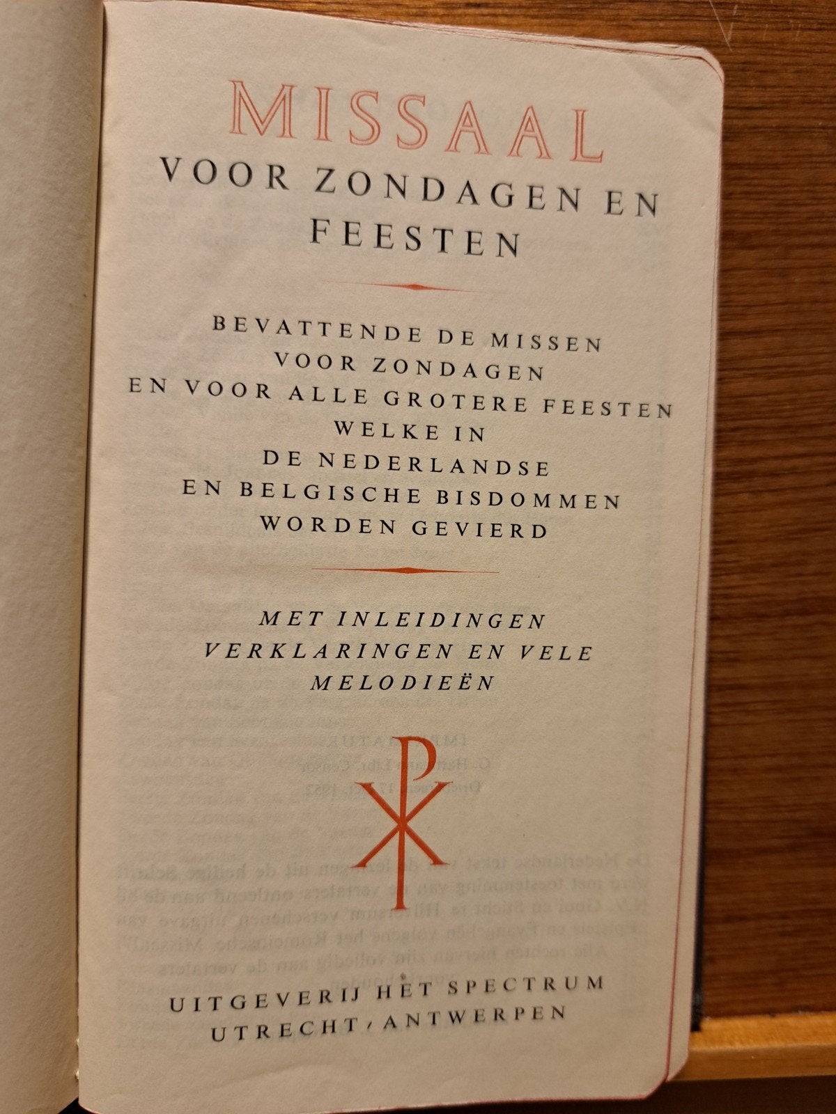 Missaal voor Zondagen en Feesten - Oud Katholiek Gebedenboek, Ophalen of Verzenden, Gelezen, Onbekend, Christendom | Katholiek