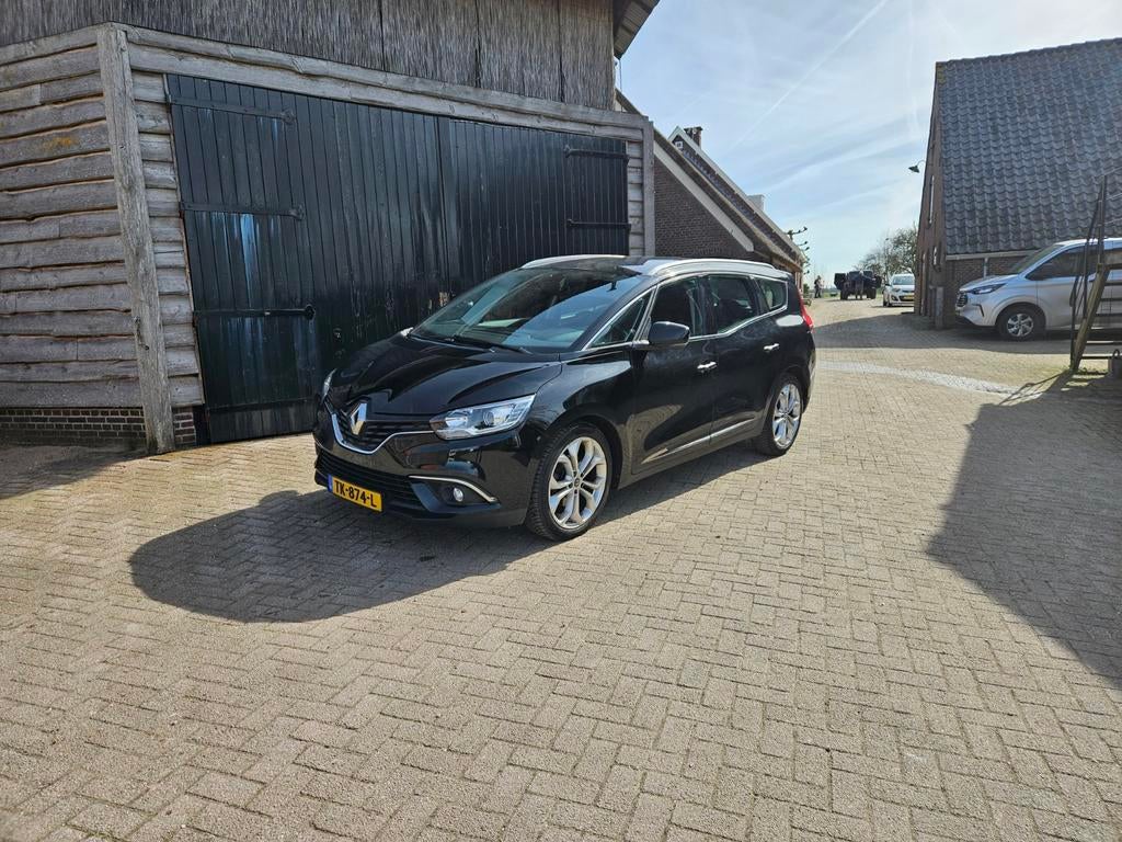 Renault Grand Scenic 1.2 Energy TCe 115pk 7pl. 2017, Voorwielaandrijving, Stof, Zwart, 4 cilinders