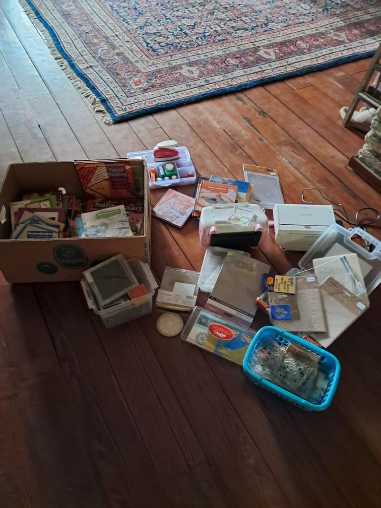 Grote partij hobbyartikelen: kaarten, knipvellen, mallen, Hobby en Vrije tijd, Kaarten | Zelf maken, Ophalen of Verzenden, Overige thema's