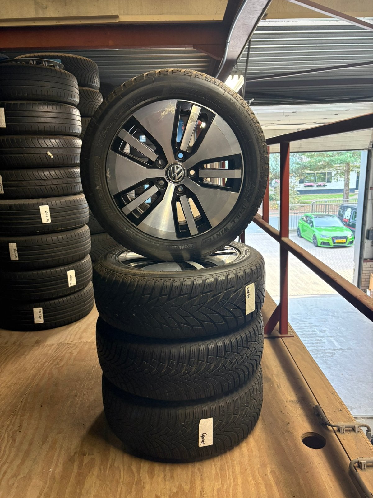 VW golf winterset 16 inch, Auto-onderdelen, Banden en Velgen, 16 inch, Banden en Velgen, 205 mm, Winterbanden