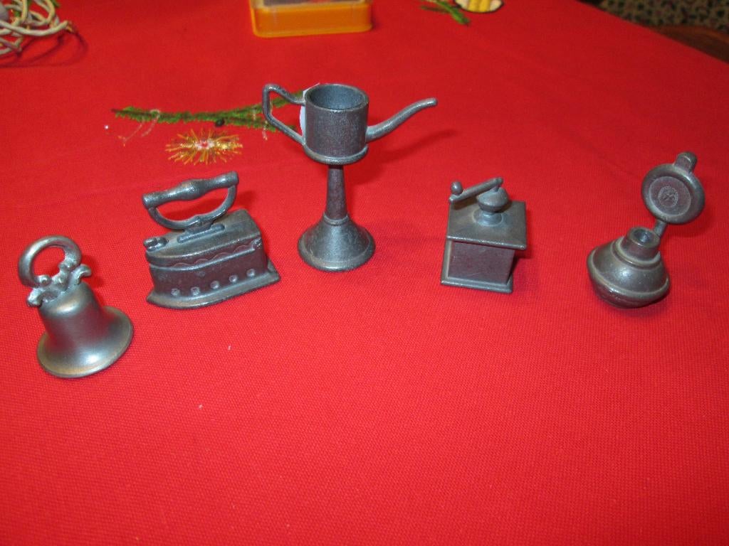5 tinnen miniaturen letterbak, poppenhuis, klok koffiemolen, Ophalen of Verzenden