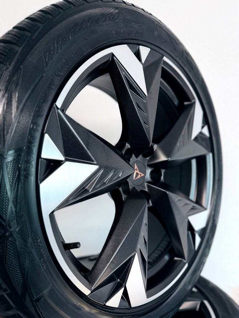 NIEUWE en ORIGINELE Cupra Terramar velgen + winterbanden, 255 mm, Banden en Velgen, Nieuw, Winterbanden