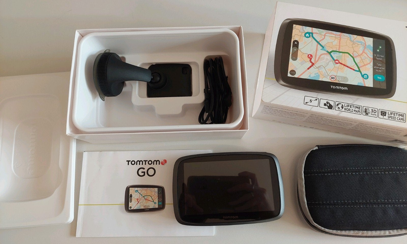 TomTom Go 510 Live Maps en Europa kaart en accesoires, Ophalen of Verzenden, Zo goed als nieuw