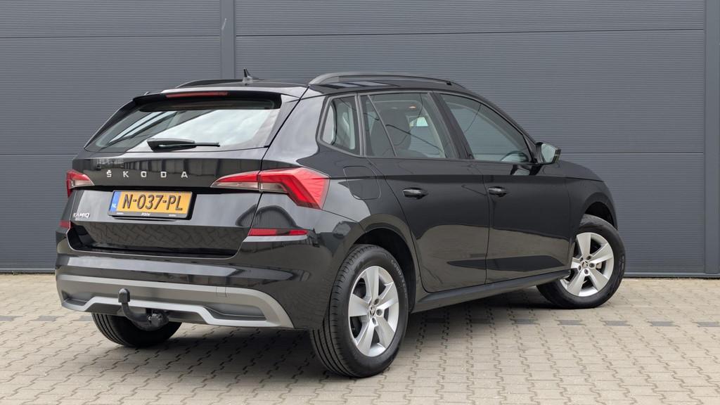 Skoda Kamiq 1.0 TSI 110pk Ambition | Trekhaak | Smartlink |, 12 maanden, Stof, Gebruikt, 620 kg