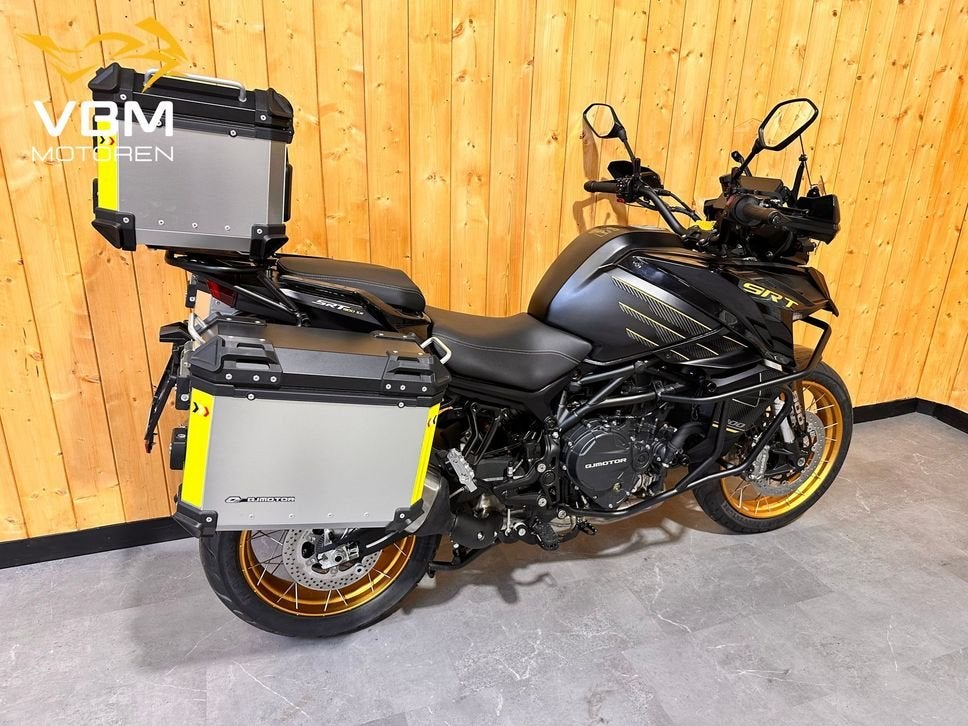 QJMotor SRT 900 SX Touring QJ Motor SRT900SX SRT-900, 2 cilinders, Motorrijbewijs A, Bedrijf, Onbekend