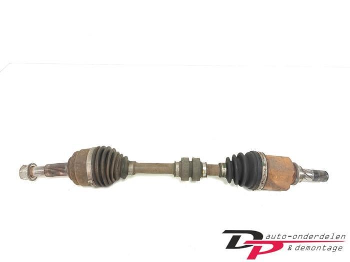 Aandrijfas links-voor van een Nissan NV200, Auto-onderdelen, Remmen en Aandrijving, Nissan, Gebruikt, 3 maanden garantie, Ophalen of Verzenden