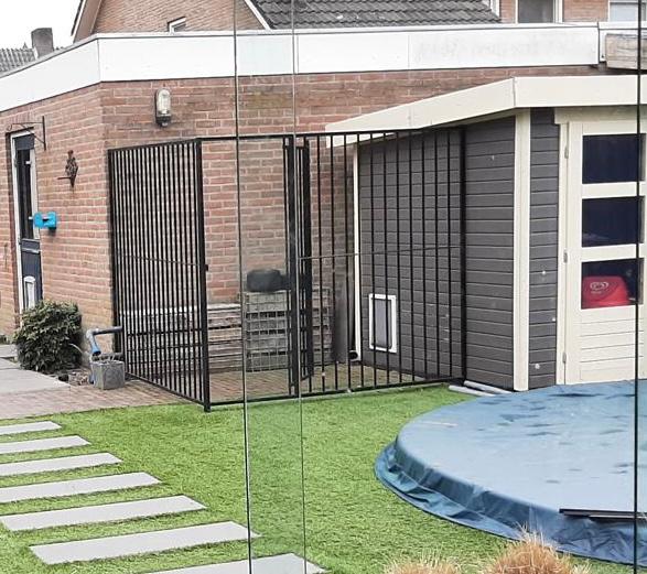 Mooie zwarte hondenren/kennel 2 wanden, Dieren en Toebehoren, Ophalen, Zo goed als nieuw, 110 cm of meer, 100 cm of meer
