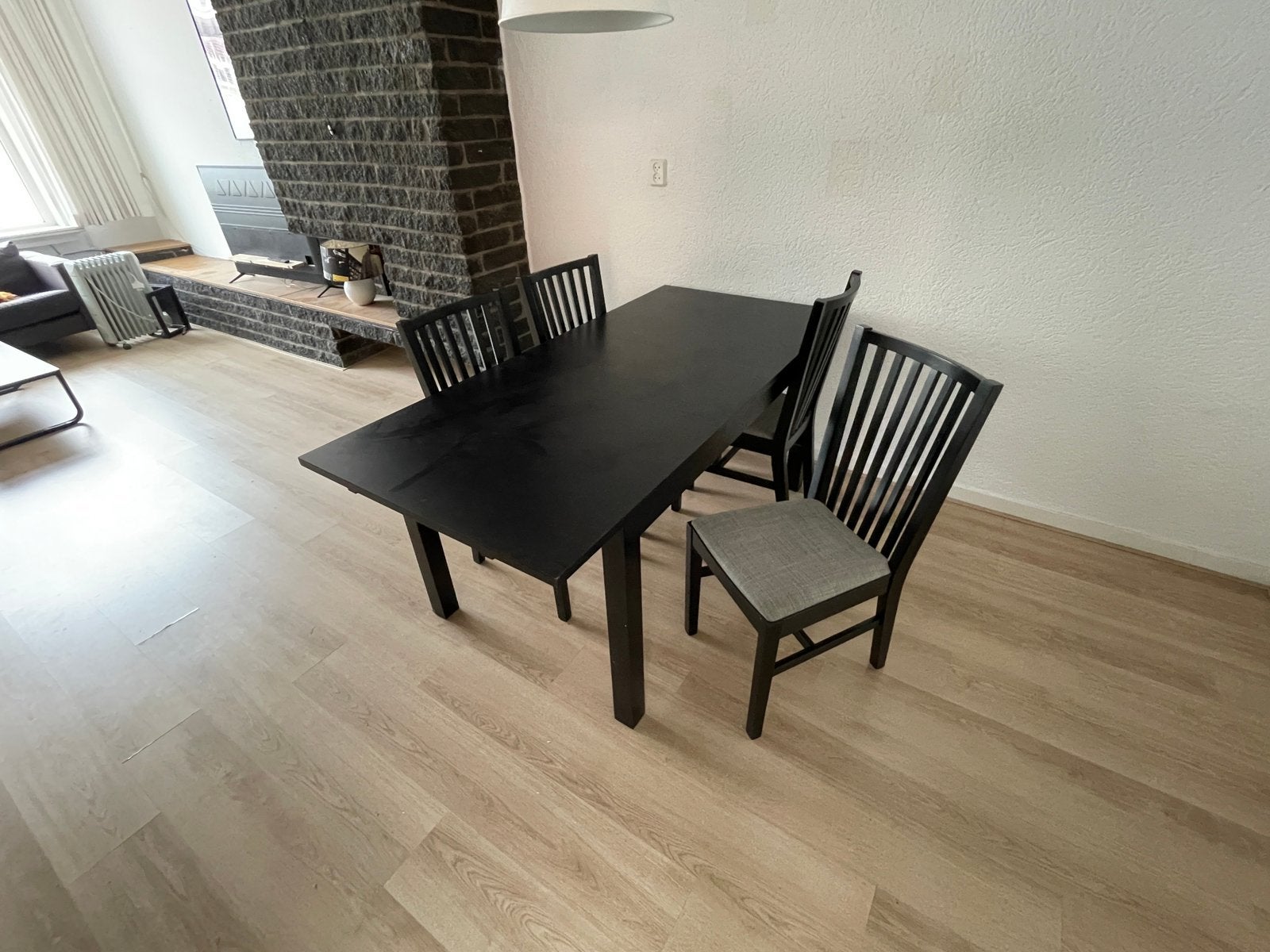 Uitschuifbare eettafel met 4 stoelen - Zwart (140-220cm), Huis en Inrichting, Ophalen, Gebruikt, 50 tot 100 cm, 150 tot 200 cm