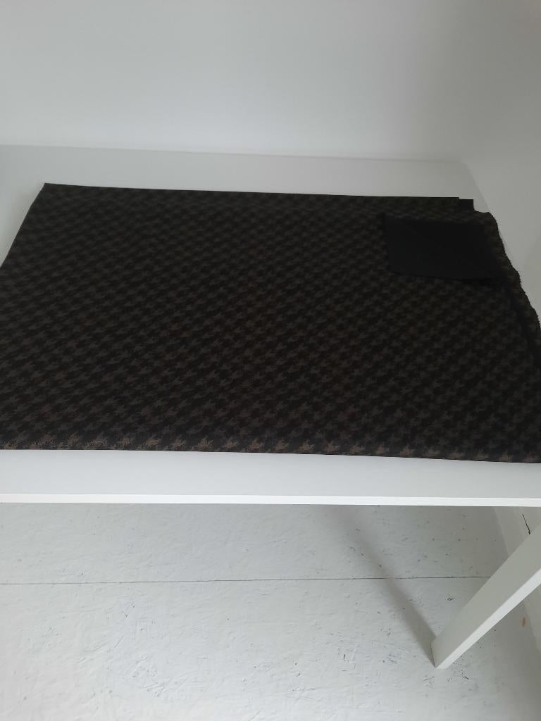 punta di milano bruin zwart 200 cm van 150 cm breed, Hobby en Vrije tijd, Stoffen en Lappen, Overige materialen, Bruin, 120 cm of meer