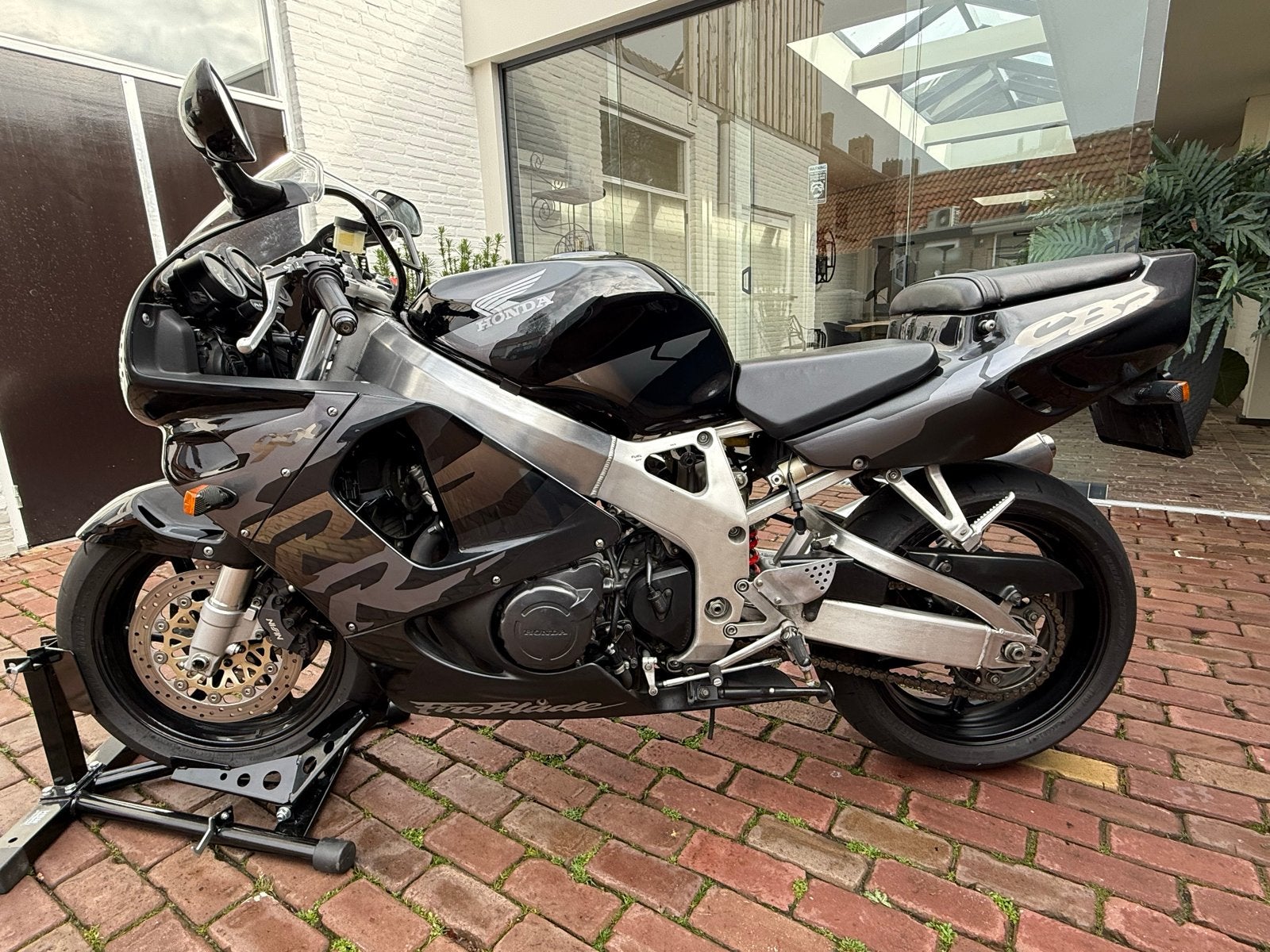 Honda CBR 900 RR Fireblade - Sportieve legende, Motoren, Motoren | Honda, 4 cilinders, Motorrijbewijs A, Gebruikt, Super Sport