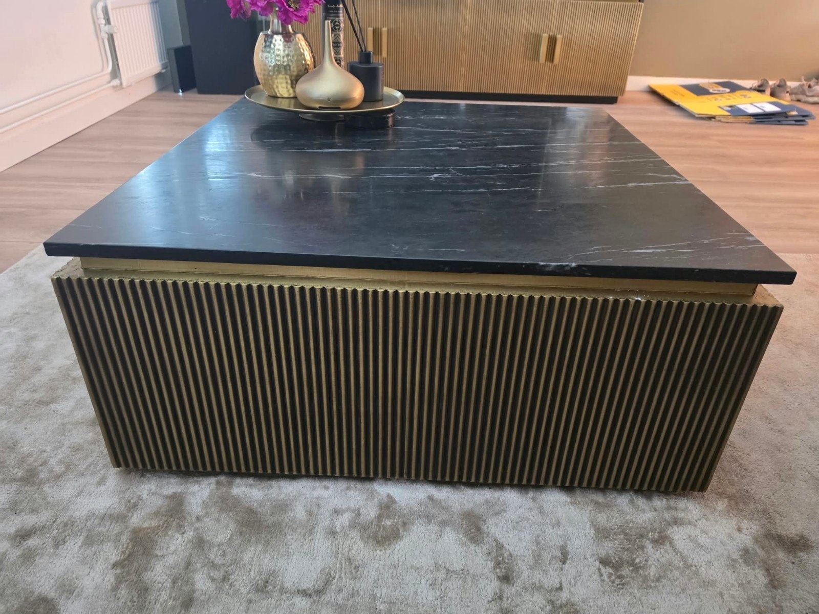 Salontafel Ironville Vierkant 90x90x41 cm | Goud | Zwart Mar, Huis en Inrichting, Ophalen, 50 tot 100 cm, Vierkant, 50 tot 100 cm