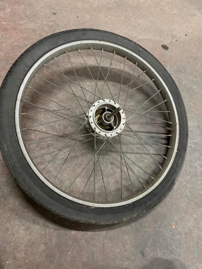 Voorwiel 19 inch RIGIDA velg jaren '60-'70 Mobylette Solex, Ophalen of Verzenden, Zo goed als nieuw, Overige typen, Overige merken