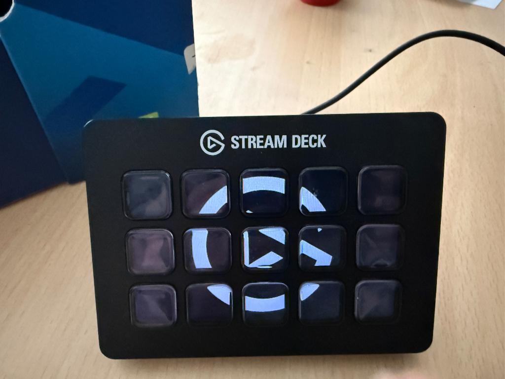 Elgato Stream Deck MK.2 15 toetsen, Computers en Software, Ophalen, Elgato Stream Deck, Gaming toetsenbord, Bedraad