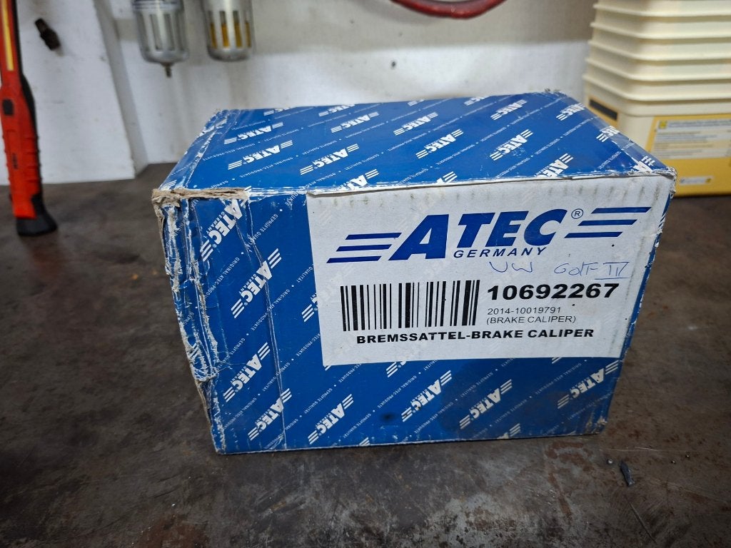 ATEC Germany brake caliper  links en rechts vw golf, Auto-onderdelen, Ophalen, Nieuw, Volkswagen