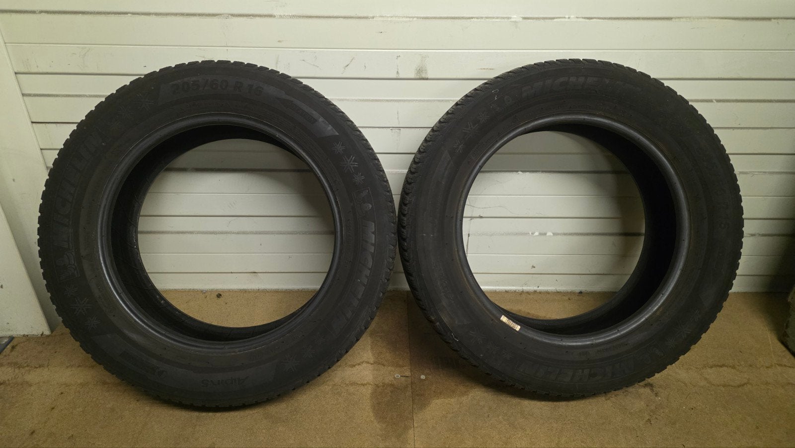 2x michelin alpin 5 winter  205/60R16, Ophalen, Gebruikt