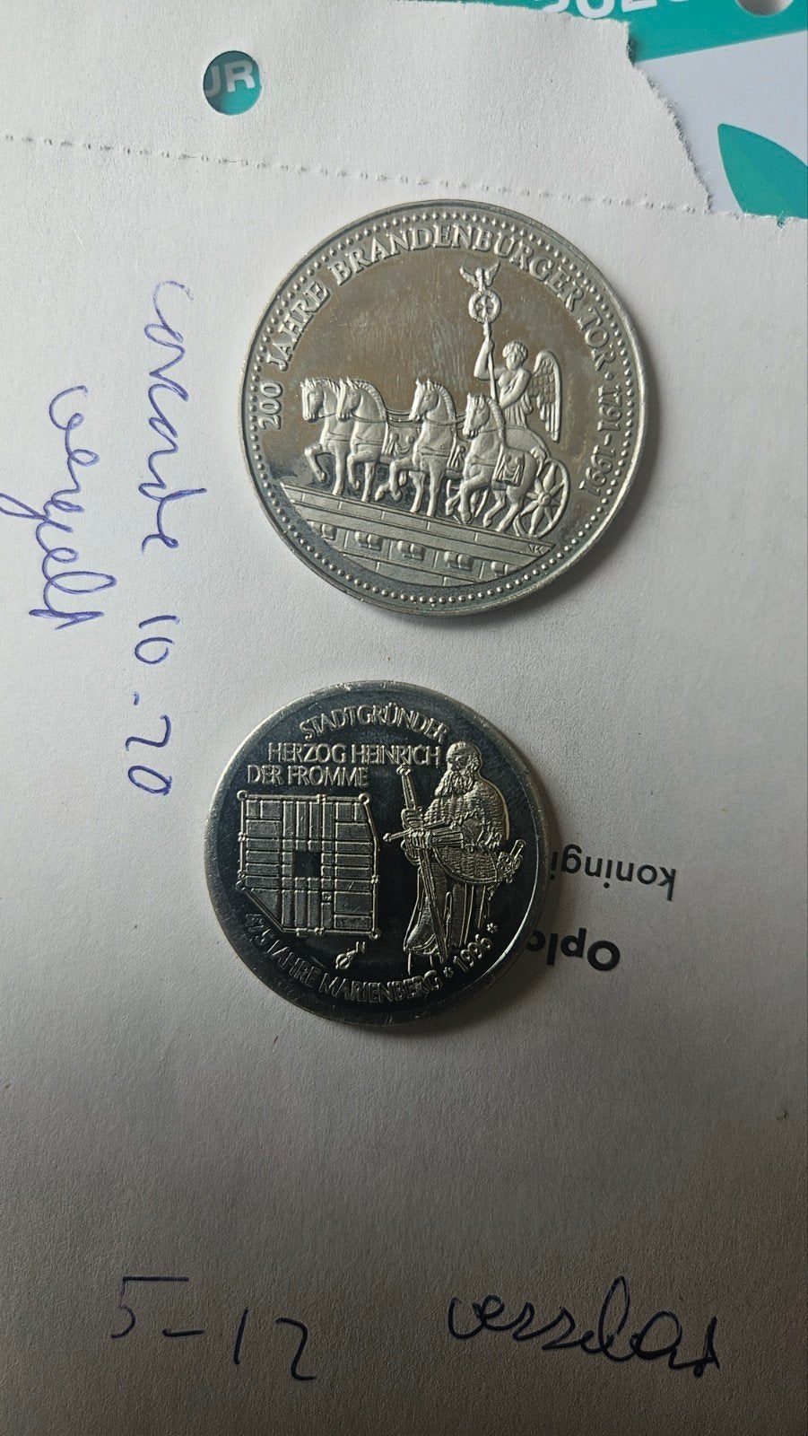 2 verzilverde Duitse herdenkingspenningen, Ophalen of Verzenden