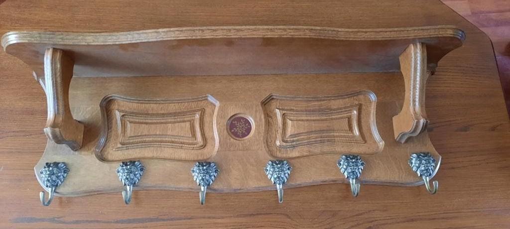 Oude eiken kapstok met leeuwenkoppen, Huis en Inrichting, Woonaccessoires | Kapstokken, Gebruikt, Minder dan 100 cm, Hout, Ophalen