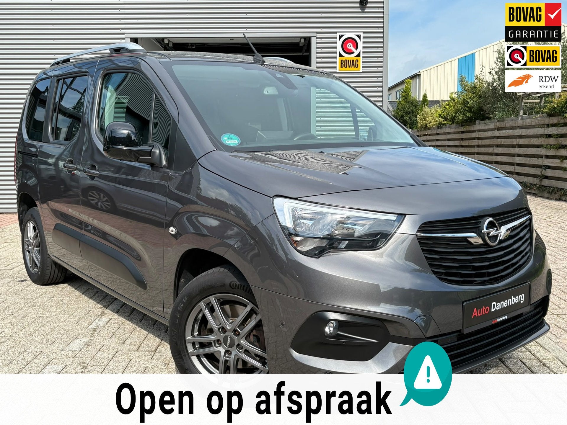 Opel combo Life 1.2 Turbo Elegance 7 PERSOONS FULL-OPTIES, Dealer onderhouden, Stof, 1199 cc, 7 stoelen
