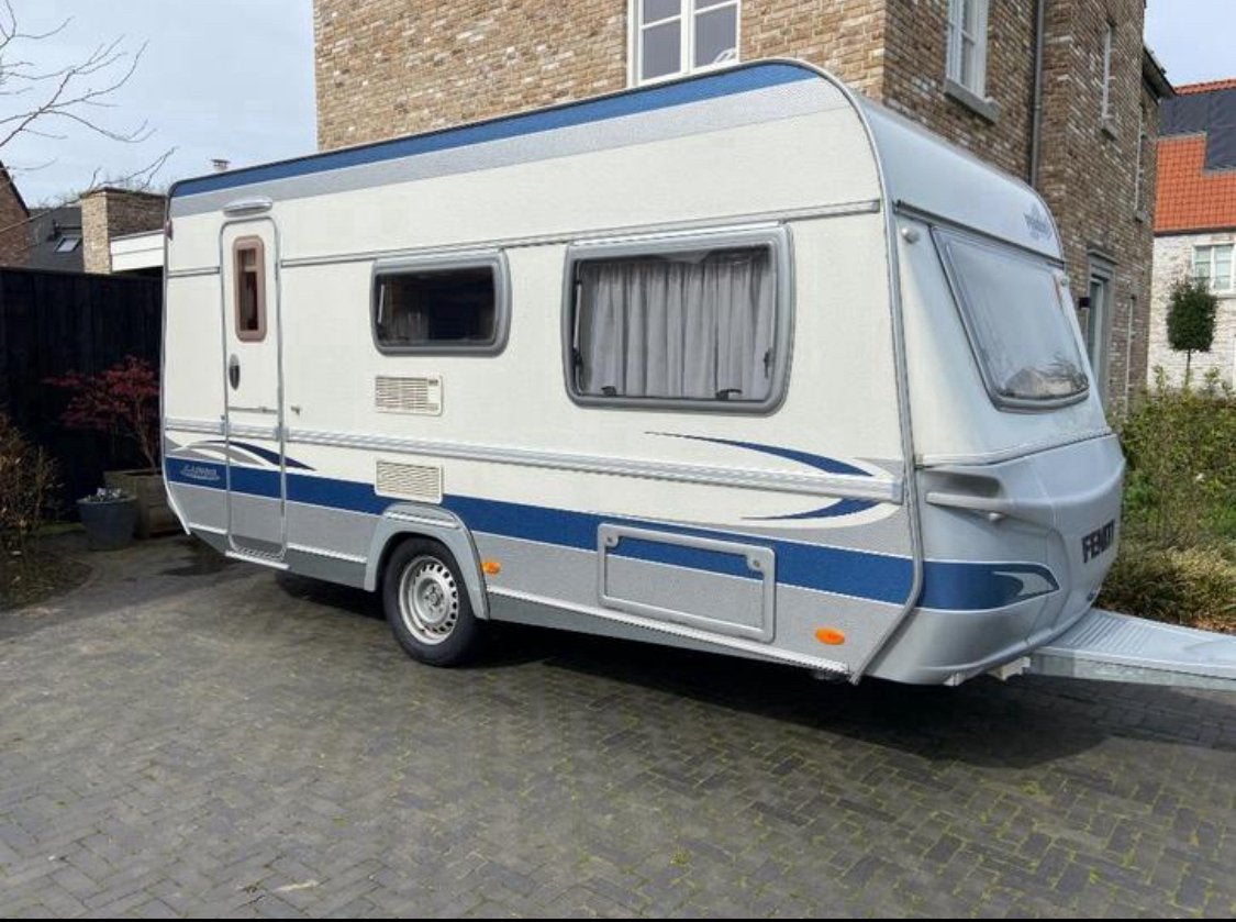 Prachtige Fendt Saphir 450 met Isabella voortent en luifel!, Treinzit, Dwarsbed, Particulier, Luifel