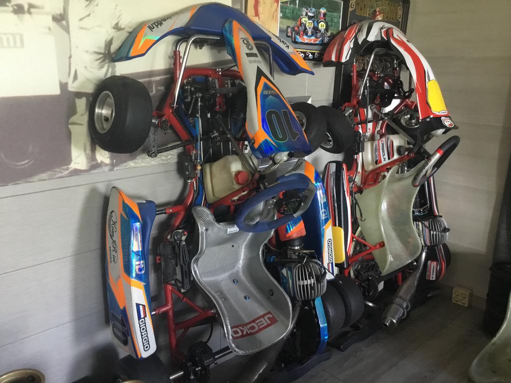 Complete Kartsport Uitrusting - Van 5 tot 12 jaar, Sport en Fitness, Karting, Ophalen of Verzenden, Gebruikt, Kart