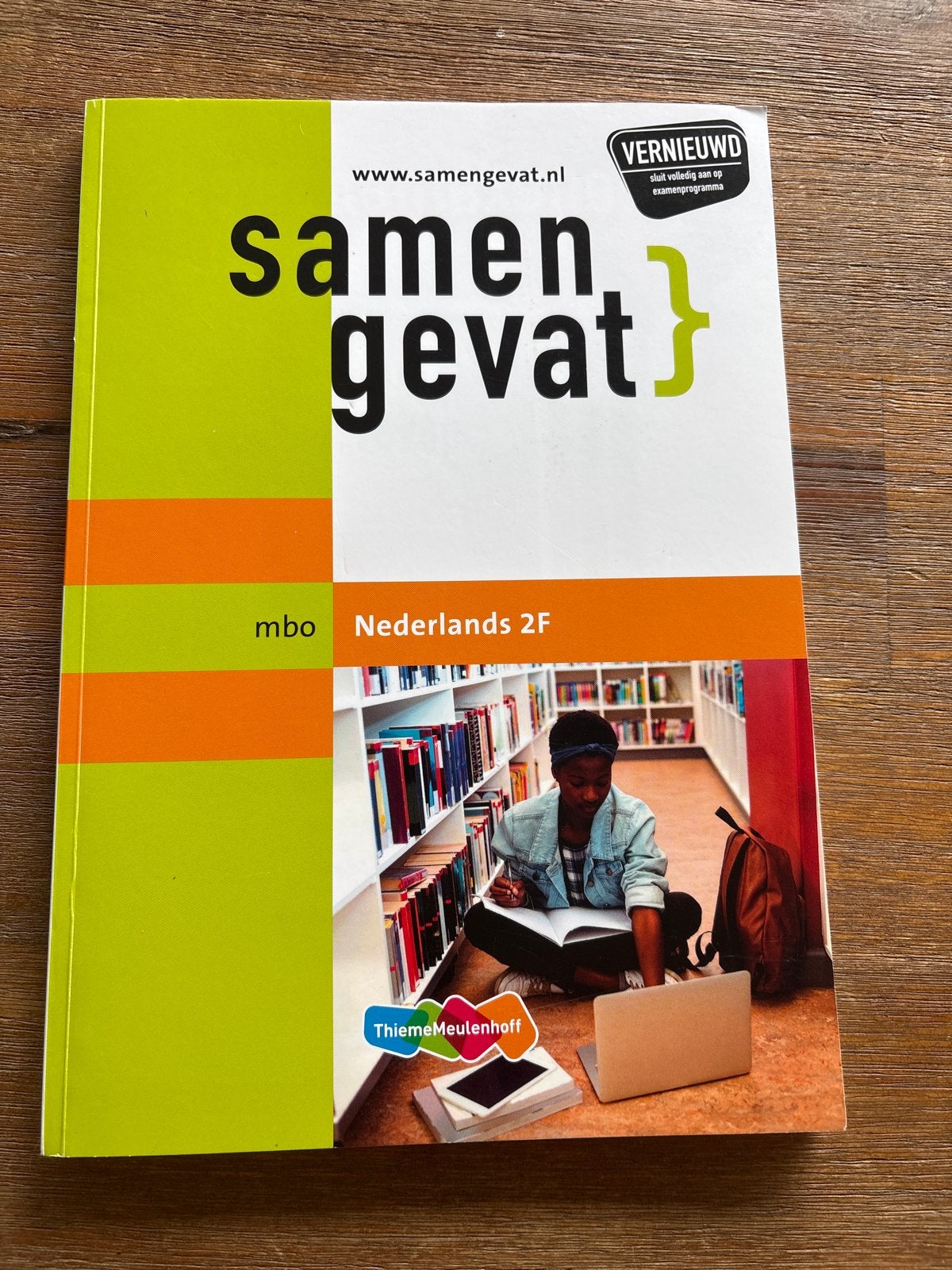 Samengevat Nederlands 2F MBO - Examenvoorbereiding, Boeken, Ophalen of Verzenden, Alpha, Zo goed als nieuw, MBO