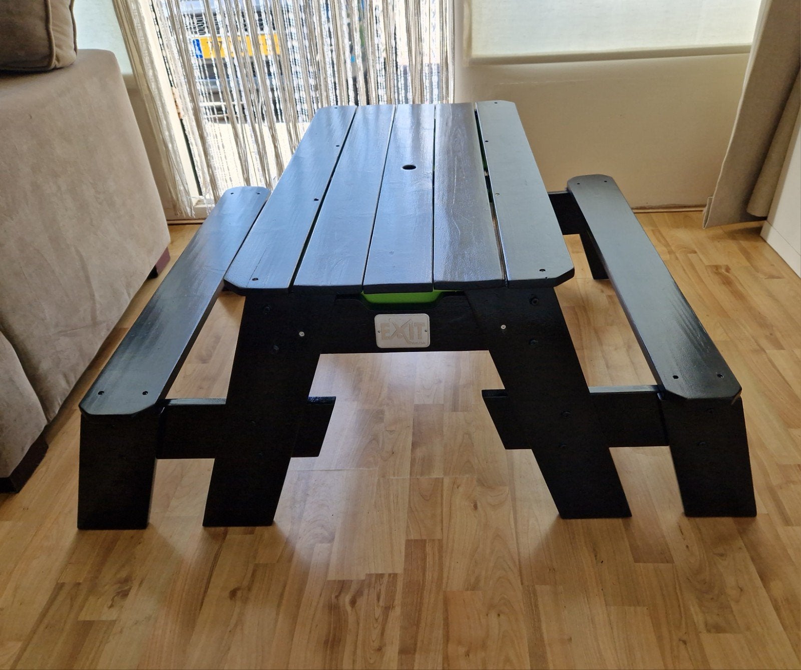 Exit zand-water en picknicktafel. Net in de beits gezet.., Kinderen en Baby's, Ophalen