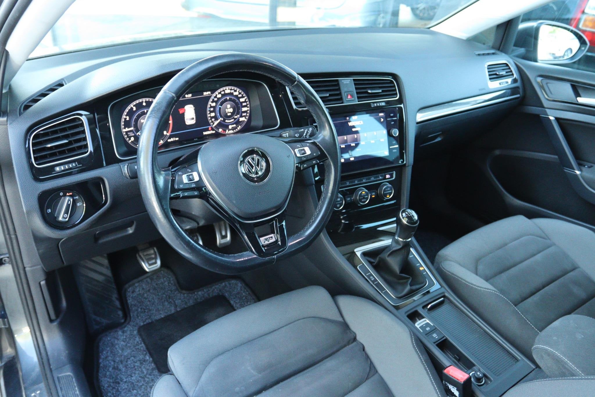VOLKSWAGEN GOLF VARIANT 1.0 TSI HIGHLINE BUSINESS R-LINE | C, Auto's, Voorwielaandrijving, 1195 kg, Gebruikt, Origineel Nederlands
