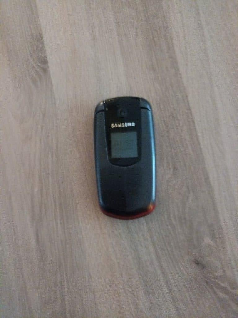 oude gsm, Zwart, Fysiek toetsenbord, Inklapmodel, Ophalen of Verzenden