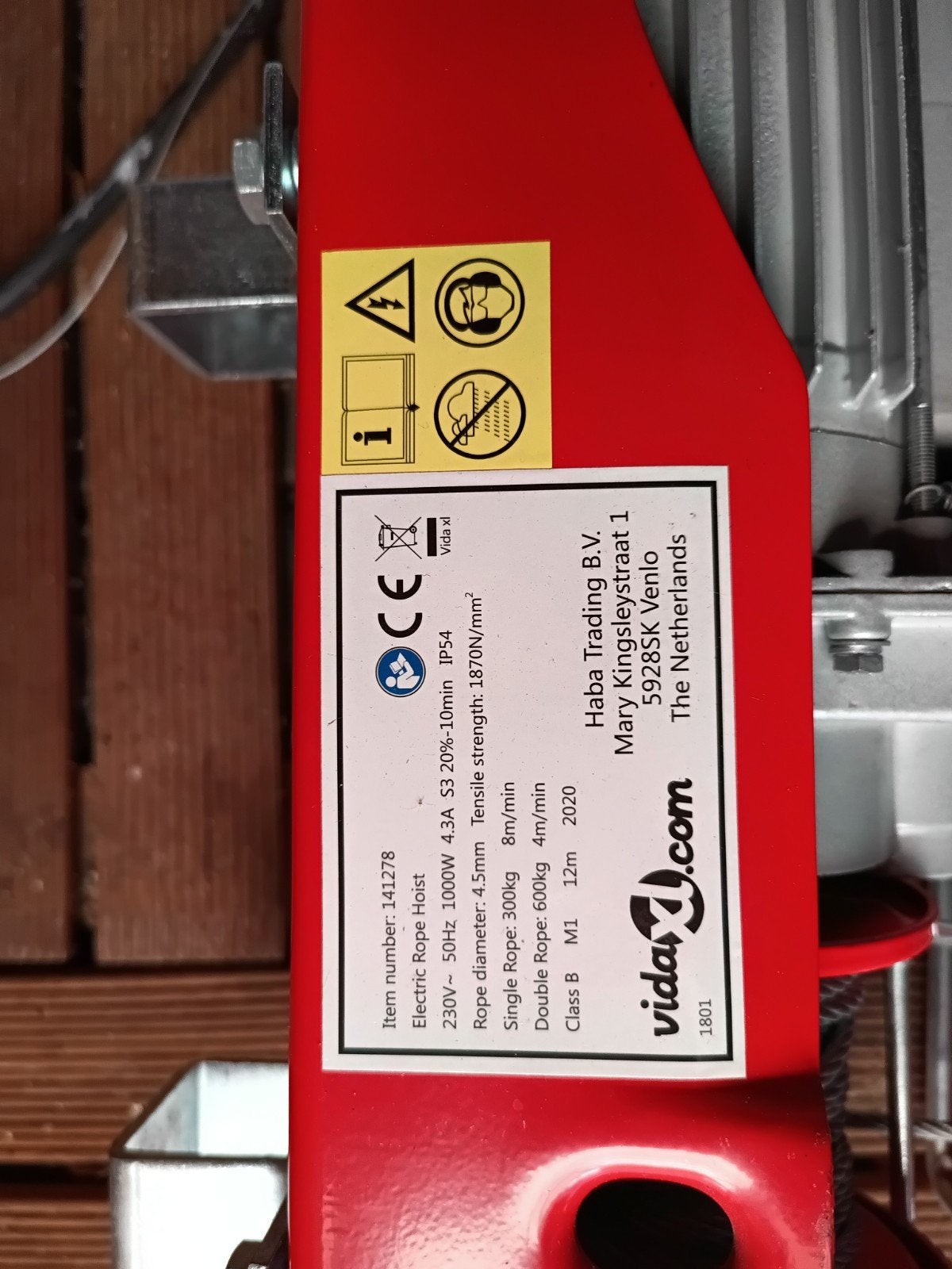 Elektrische takel 250 kg met stalen bevestigingspijp, Ophalen of Verzenden, Zo goed als nieuw