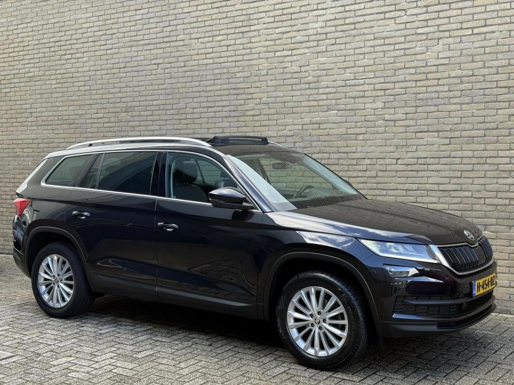 Originele Skoda Elbrus 18" velgen + zomerbanden | 5x112 ET43, Auto-onderdelen, 18 inch, Velg(en), Nieuw, Ophalen of Verzenden