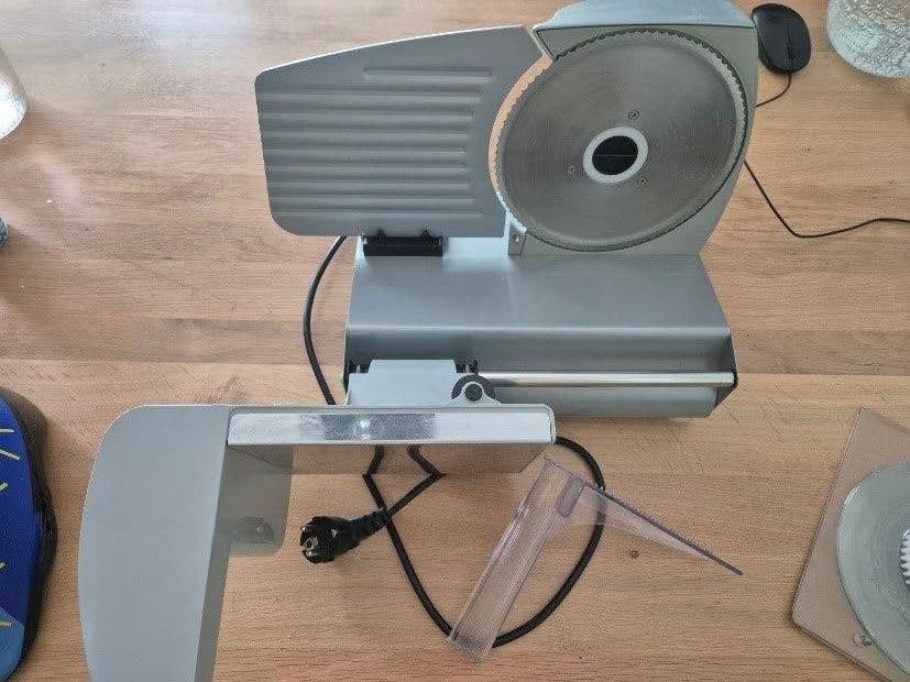 Severin elektrische snijmachine / allessnijder, Ophalen of Verzenden, Zo goed als nieuw, Metaal, Snijmachine