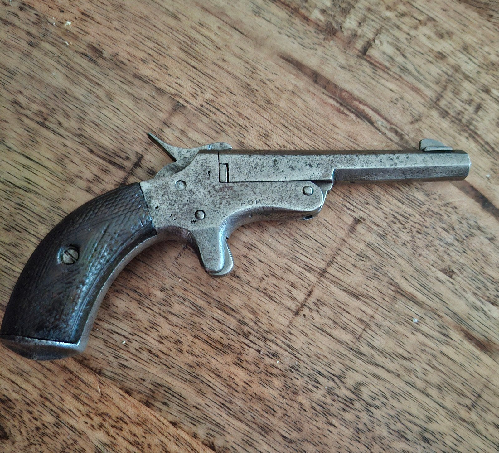 Flobert pistool,antiek,geen revolver., Ophalen of Verzenden