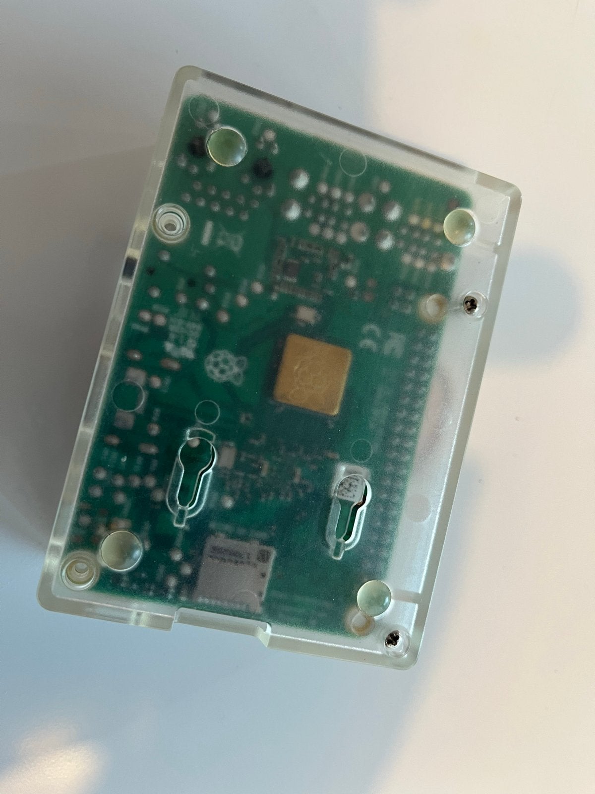 Raspberry Pi 3B+ in behuizing met fan en koelers, Computers en Software, Desktop Pc's, Gebruikt, Minder dan 4 GB, Verzenden, Minder dan 2 Ghz