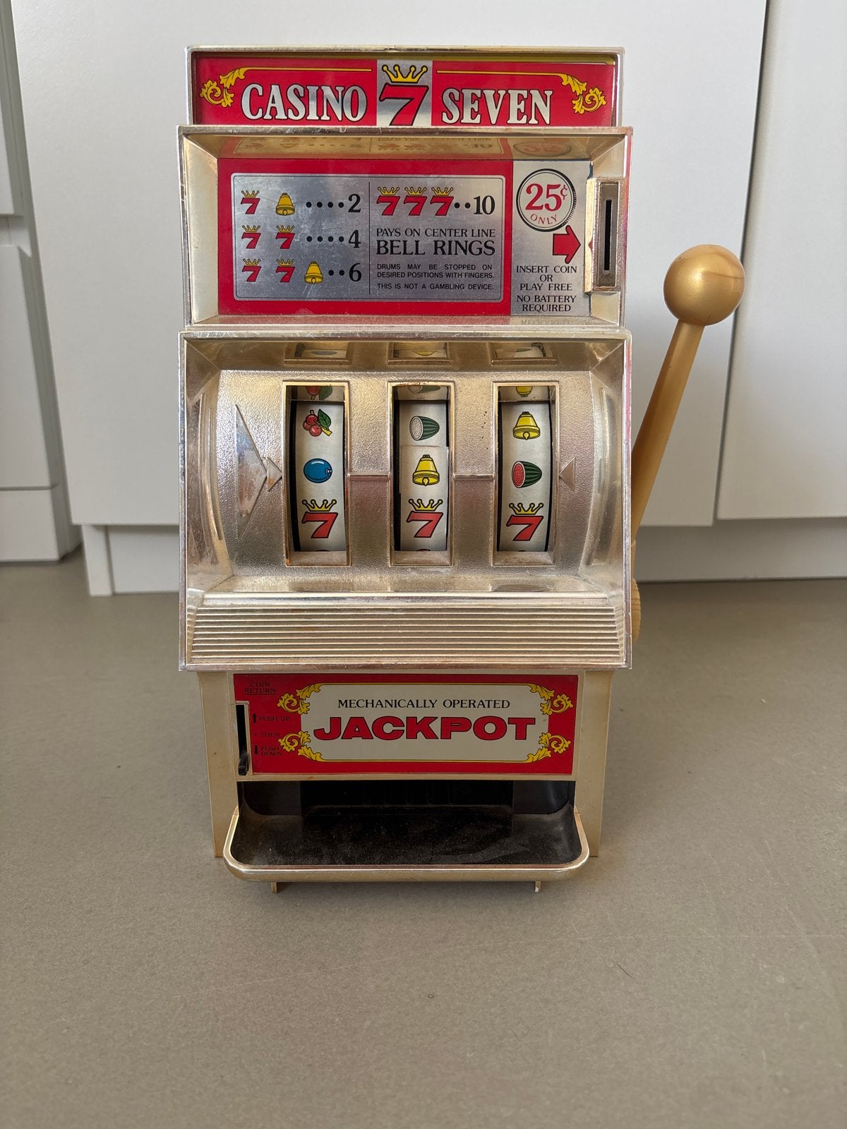 Vintage Casino Seven gokautomaat spaarpot, Ophalen, Gebruikt