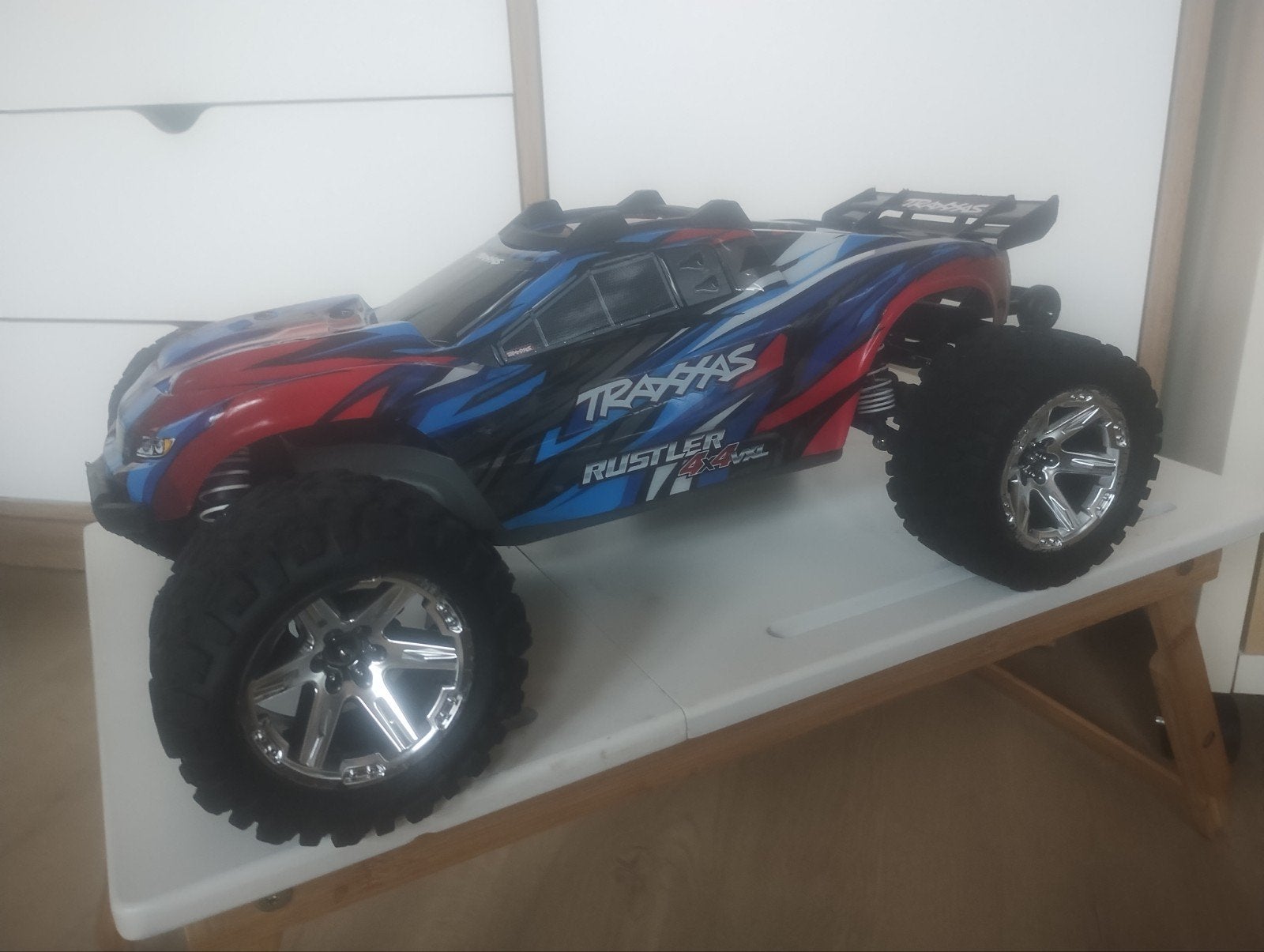 Traxxas Rustler 4x4 VXL - Zo goed als nieuw met upgrades, Ophalen of Verzenden