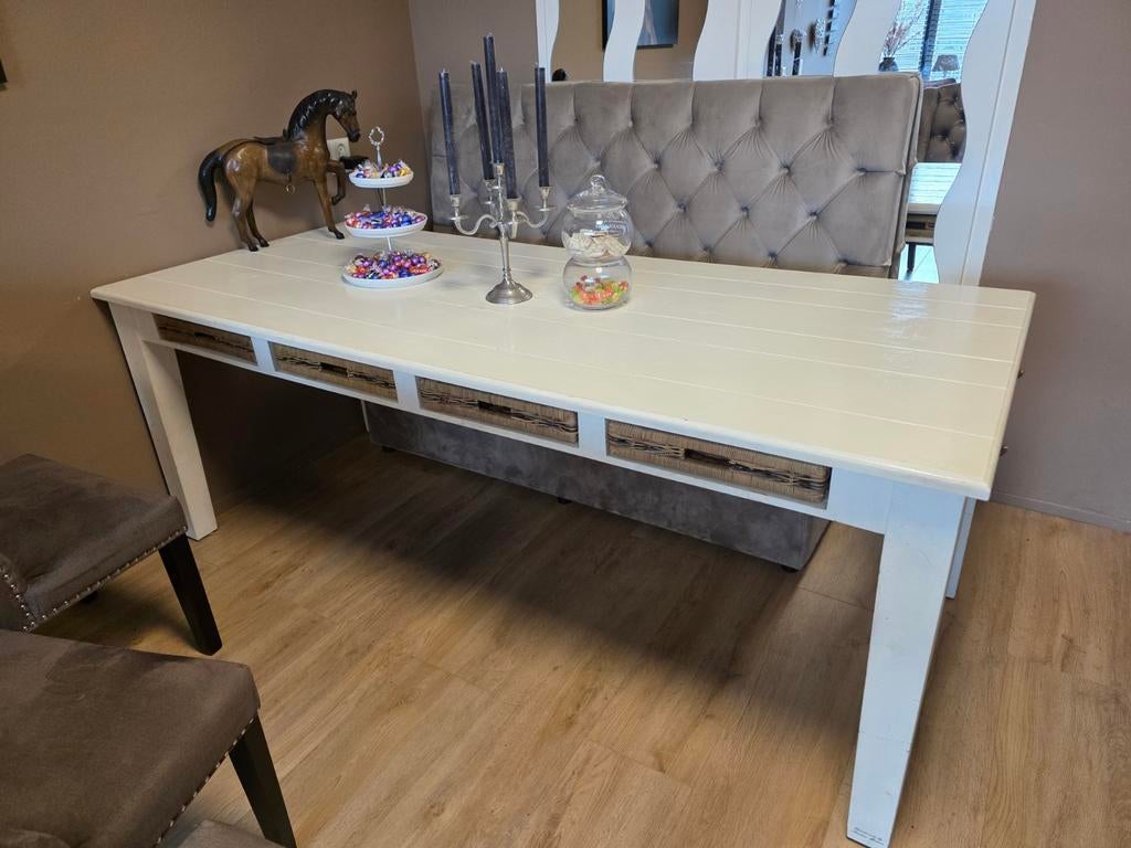 Riviera Maison eettafel met eetbankje en 3 stoelen, Gebruikt, Vijf personen of meer, 150 tot 200 cm, Overige houtsoorten