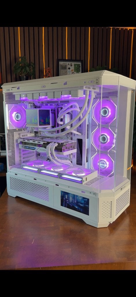 Thermaltake View 600 TG Snow + 6.0 inch LCD Panel Kit, Ophalen of Verzenden, Zo goed als nieuw