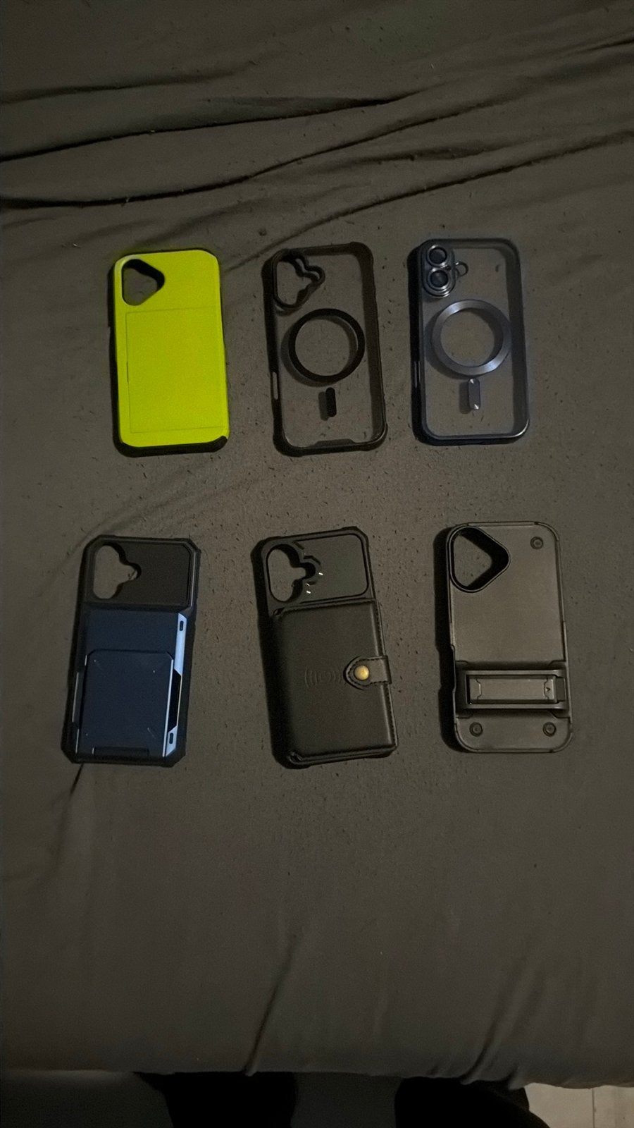 Diverse iPhone 16/17 Hoesjes - Bescherming en Stijl, IPhone 16, Nieuw, Hoesje of Tasje, Meerkleurig